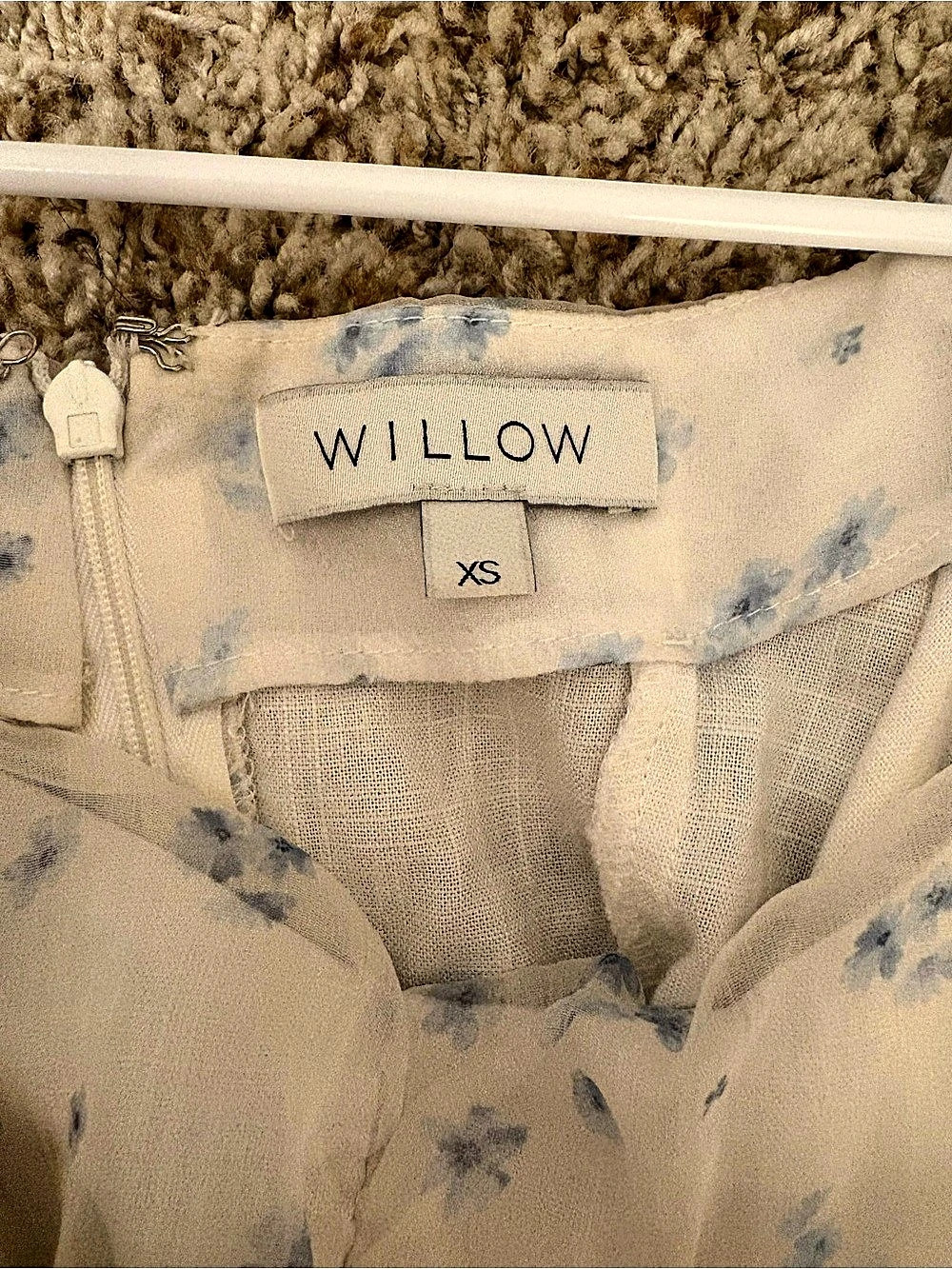Willow Floral Puff Sleeve Mini Dress in White & Blue Size XS Like - Picture 3 of 3